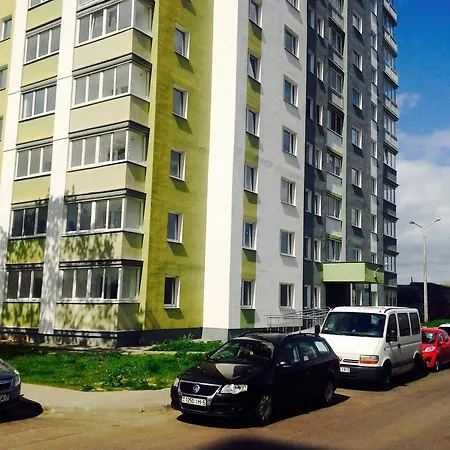 Dzianisauskaja Apartament Daire Minsk